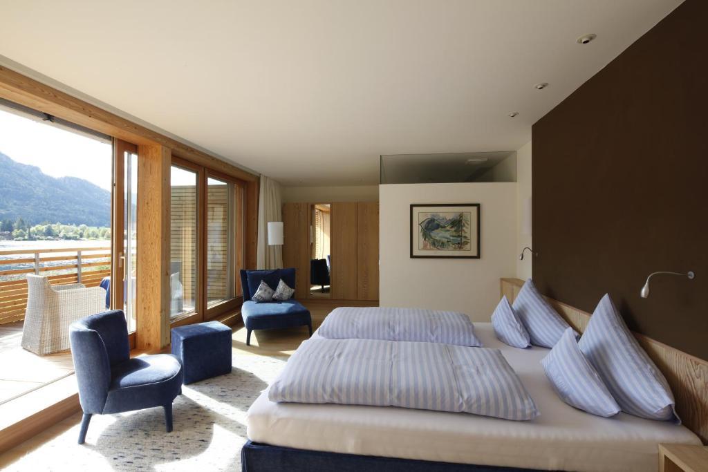 Seehotel Enzian Weissensee Kamer foto